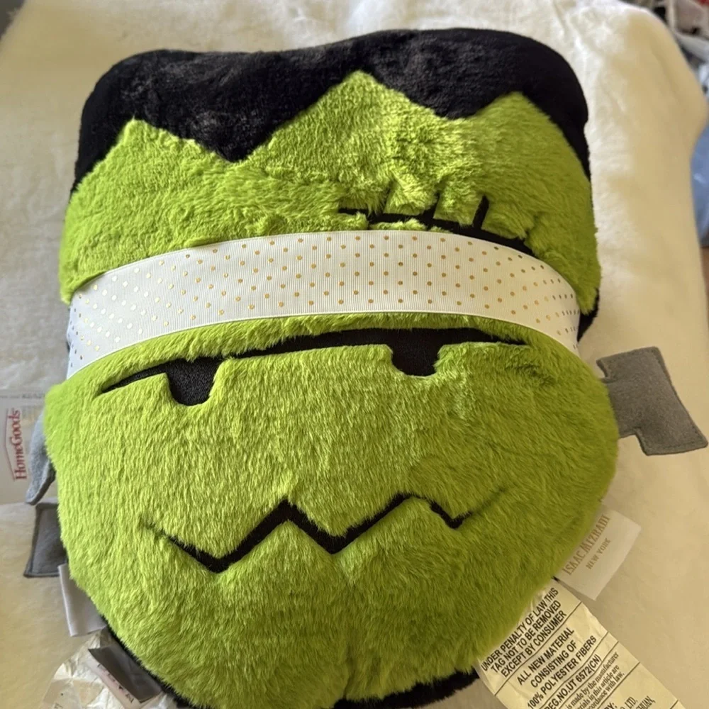 Isaac Mizrahi Frankenstein Pillows Green and Black New Homegoods
